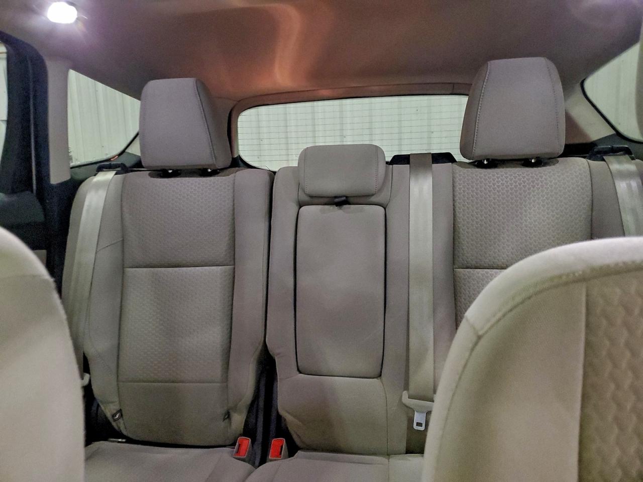 2017 FORD ESCAPE SE photo 10