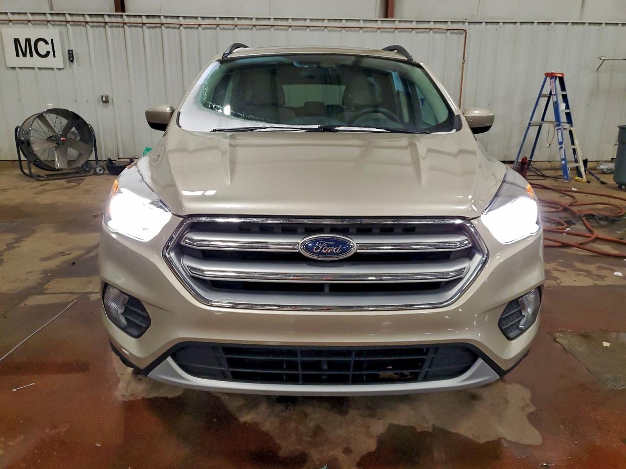 2017 FORD ESCAPE SE photo 5