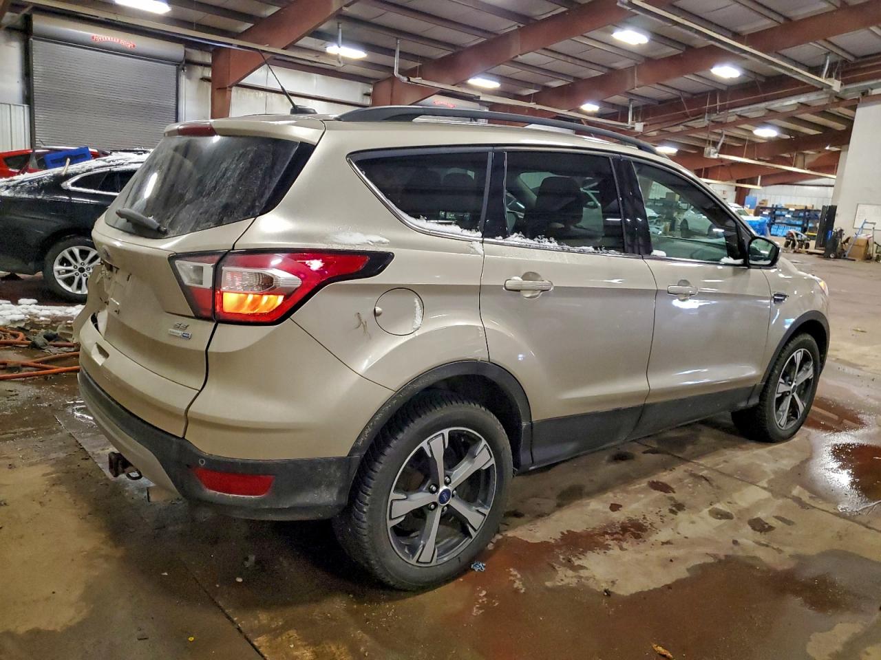 2017 FORD ESCAPE SE photo 3