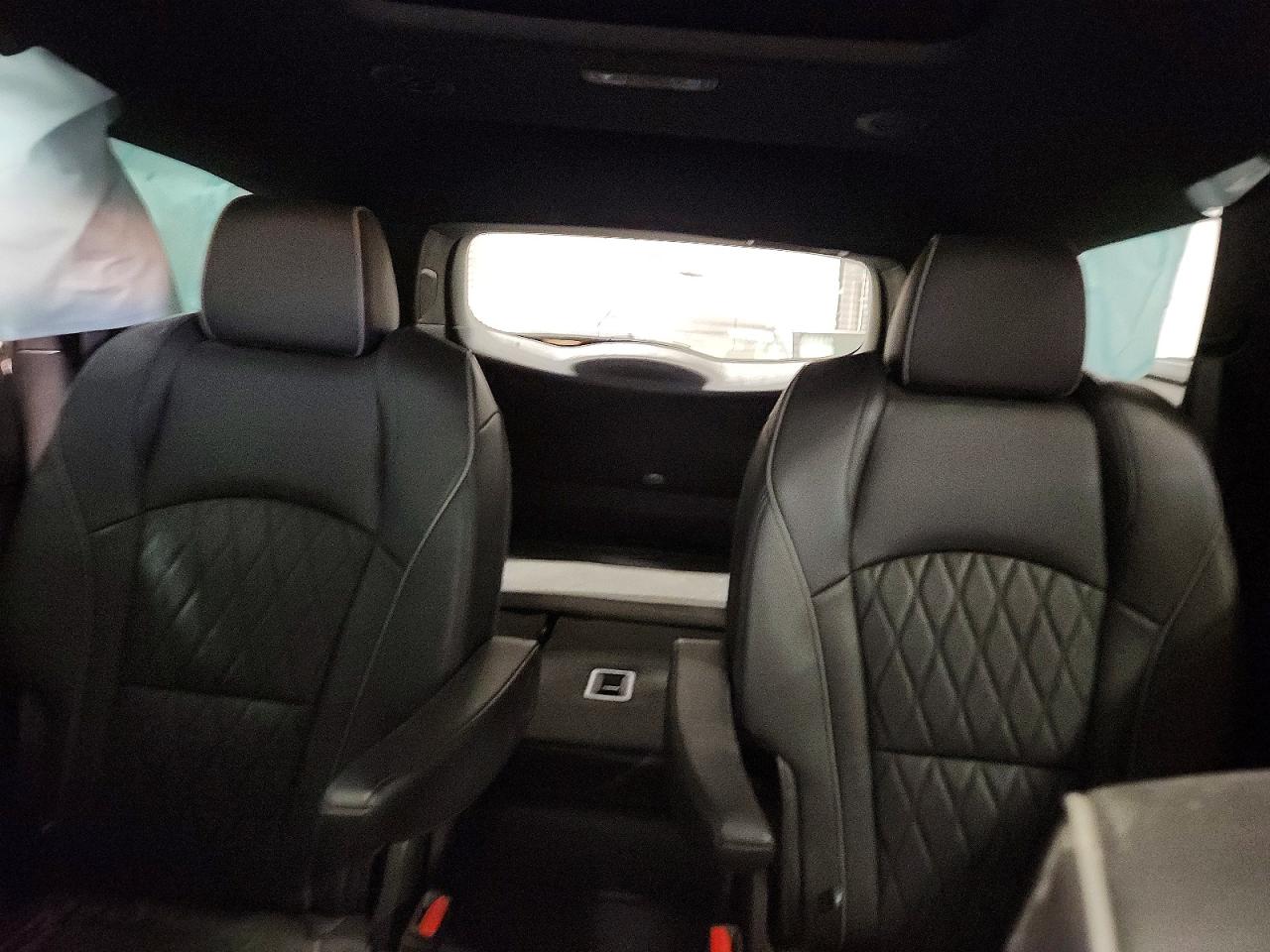 2022 BUICK ENCLAVE AVENIR photo 10