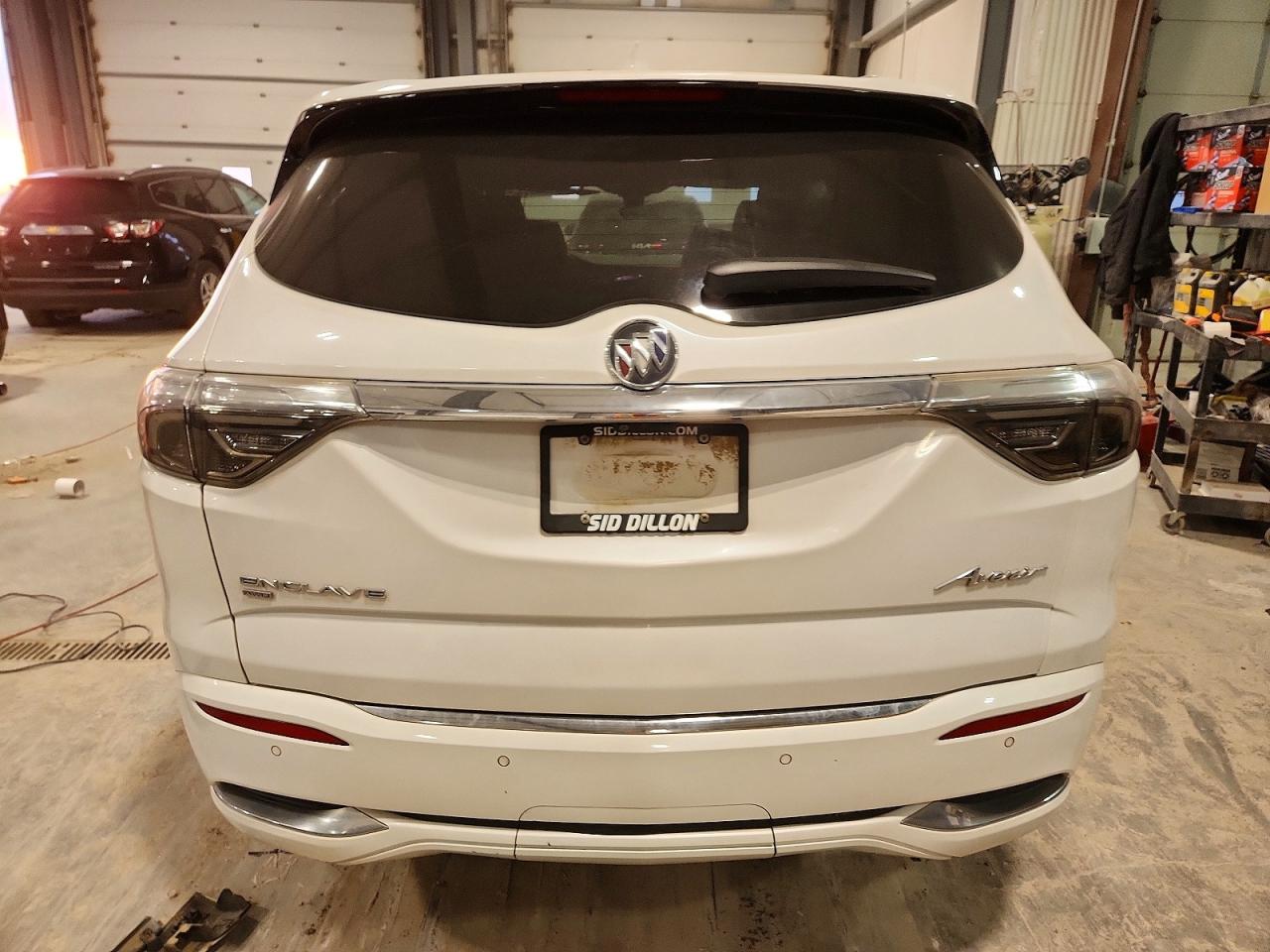 2022 BUICK ENCLAVE AVENIR photo 6