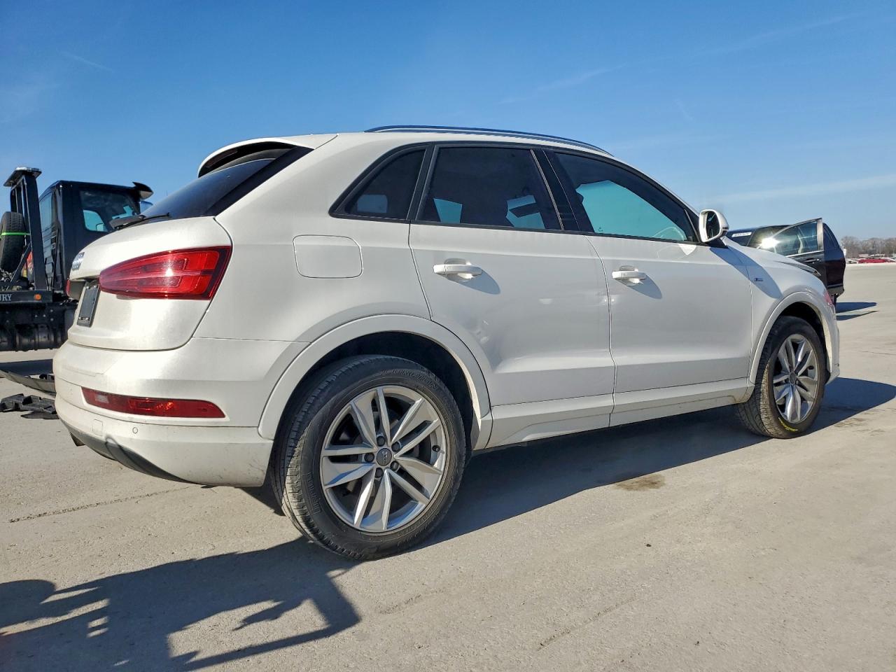 2018 AUDI Q3 PREMIUM photo 3