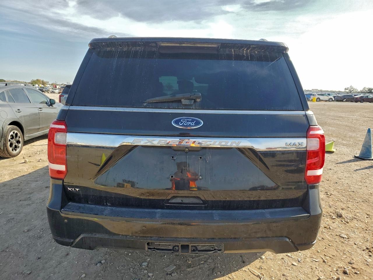 2018 FORD EXPEDITION MAX XLT photo 16