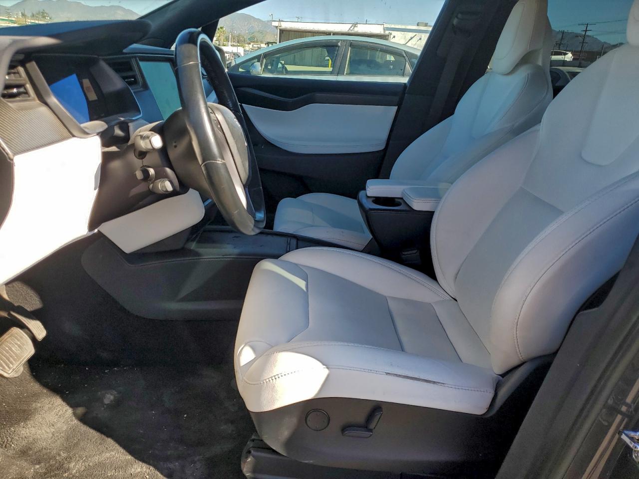 2018 TESLA MODEL X photo 7