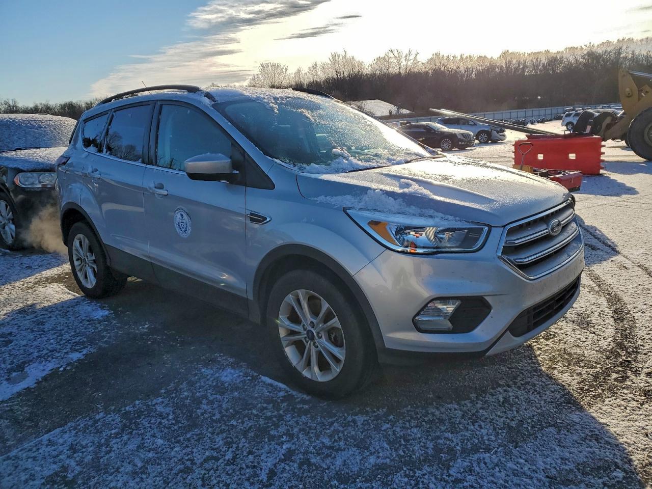 2018 FORD ESCAPE SE photo 4
