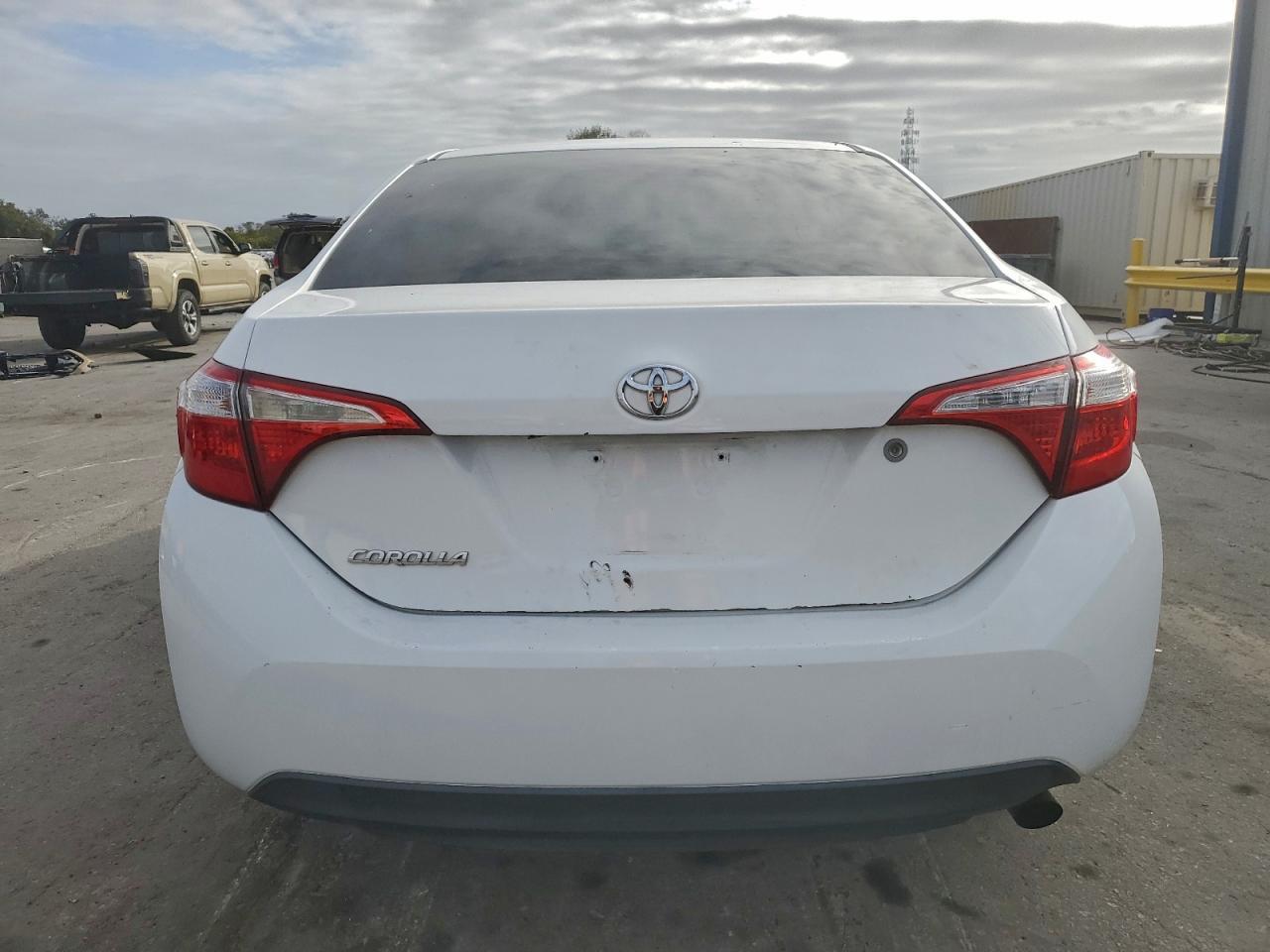 2014 TOYOTA COROLLA L photo 6