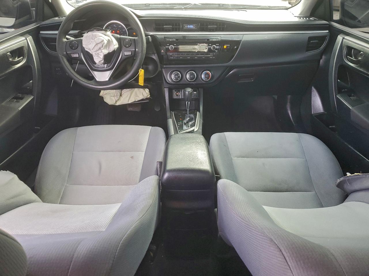 2014 TOYOTA COROLLA L photo 8