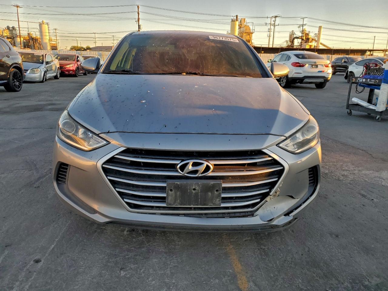 2017 HYUNDAI ELANTRA SE photo 5