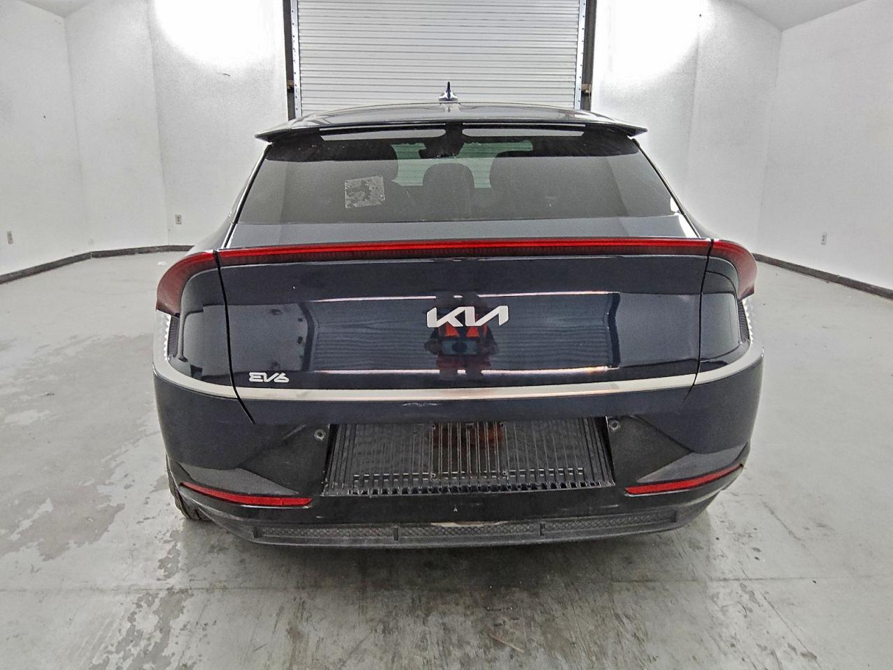 2023 KIA EV6 LIGHT photo 6