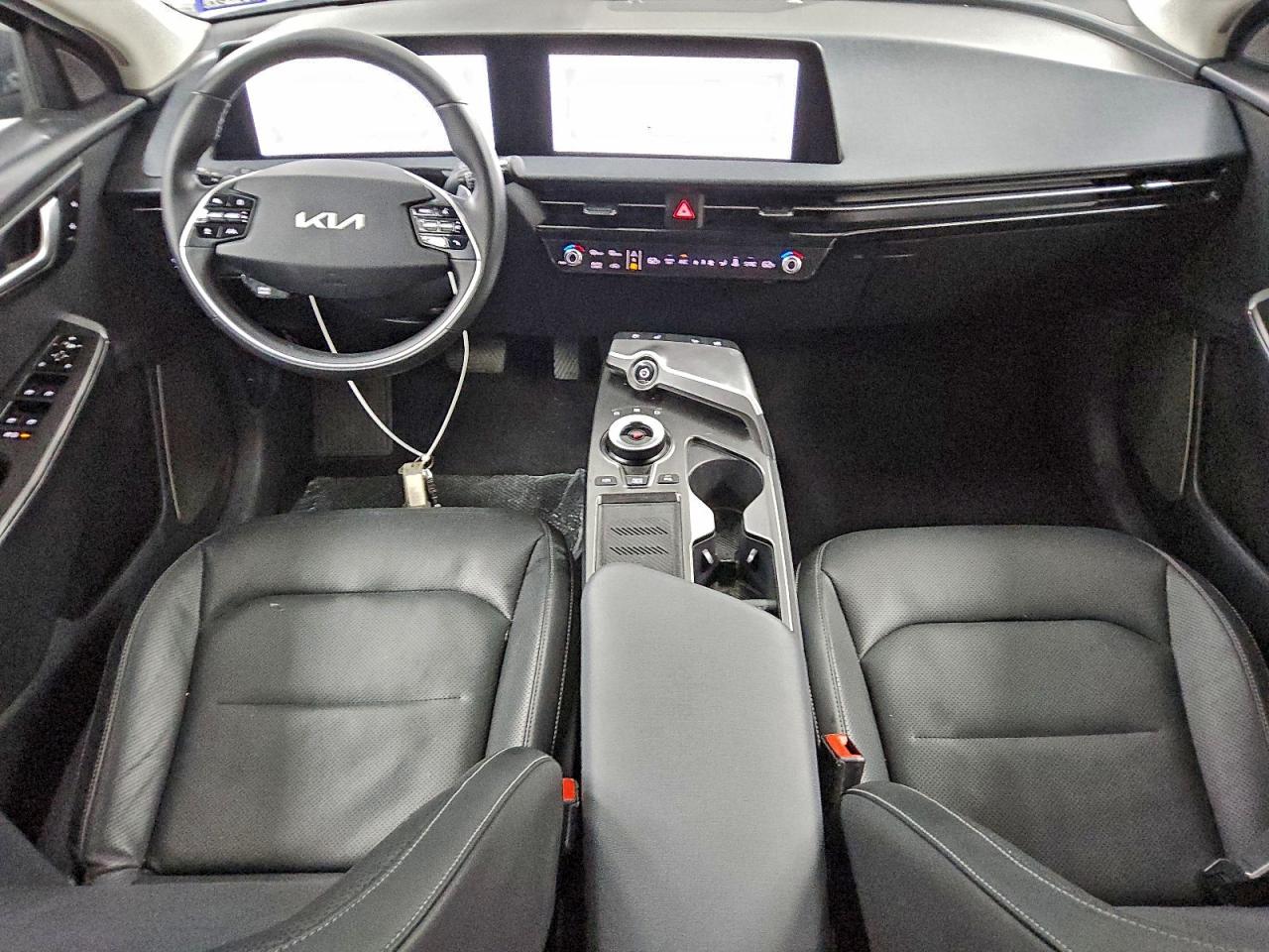 2023 KIA EV6 LIGHT photo 8