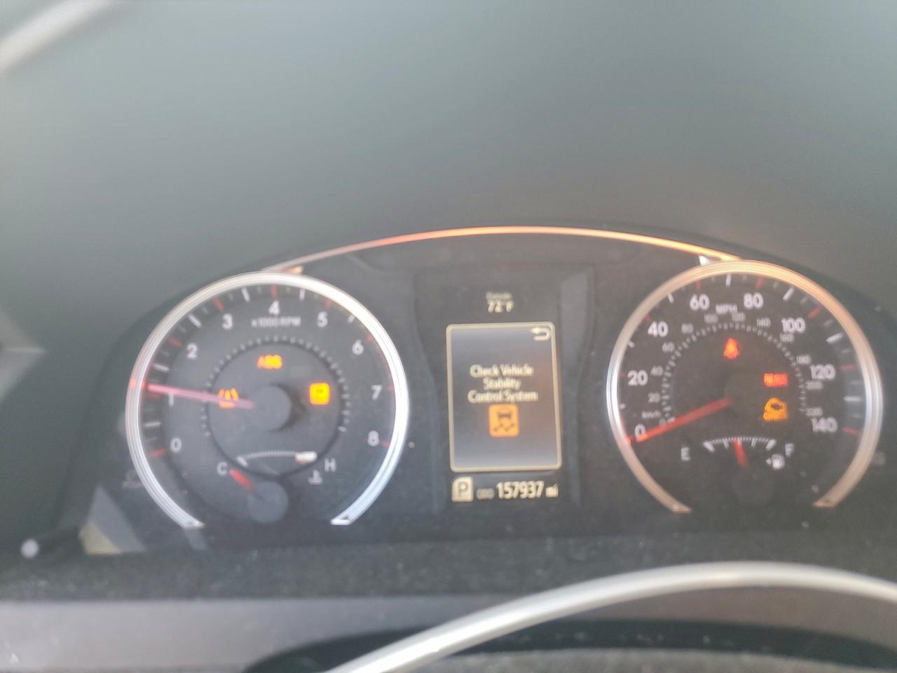 2017 TOYOTA CAMRY LE photo 9