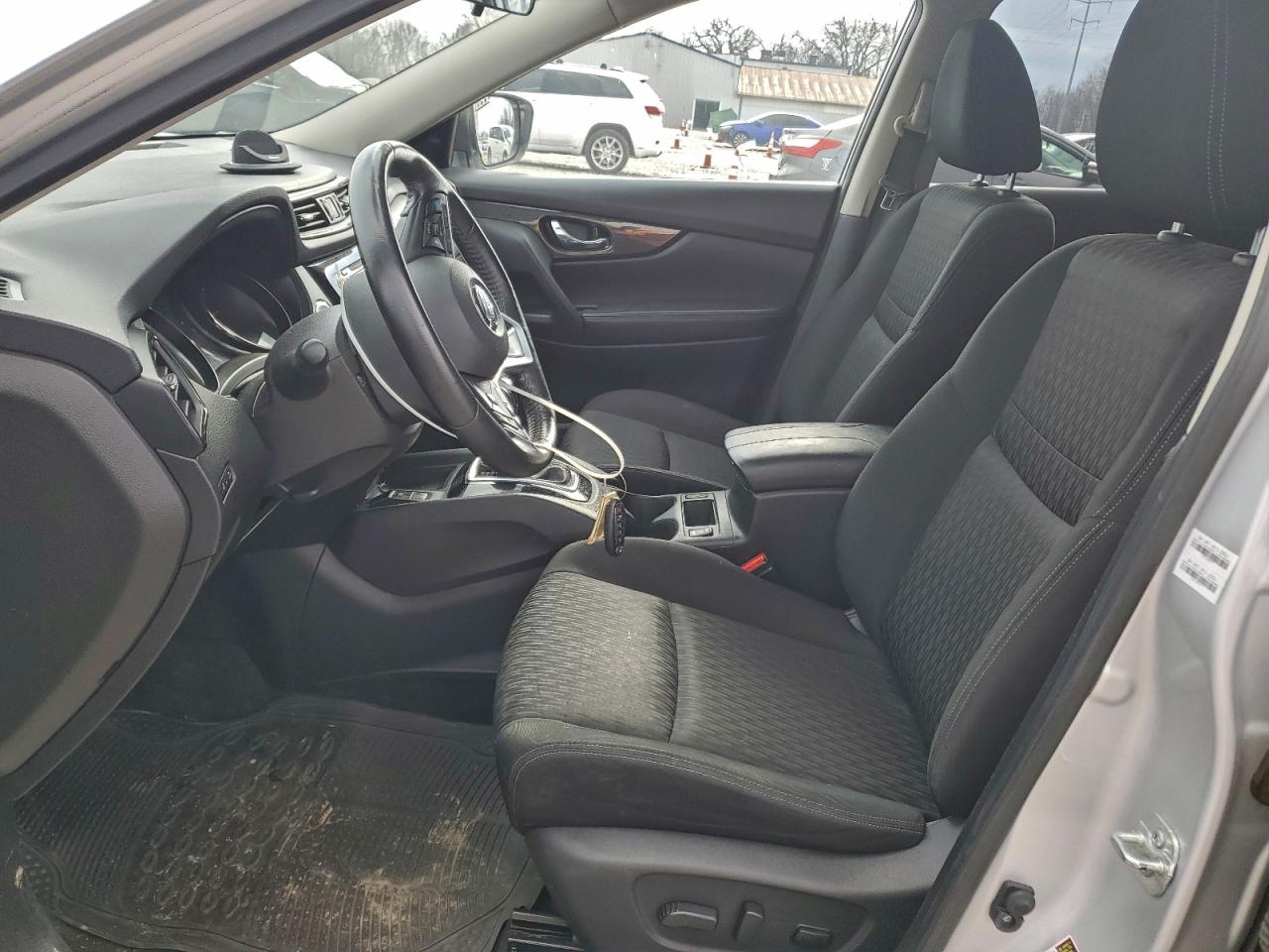 2019 NISSAN ROGUE S photo 7