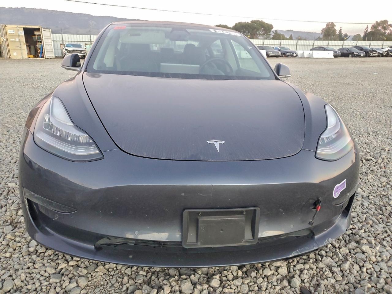 2018 TESLA MODEL 3 photo 5