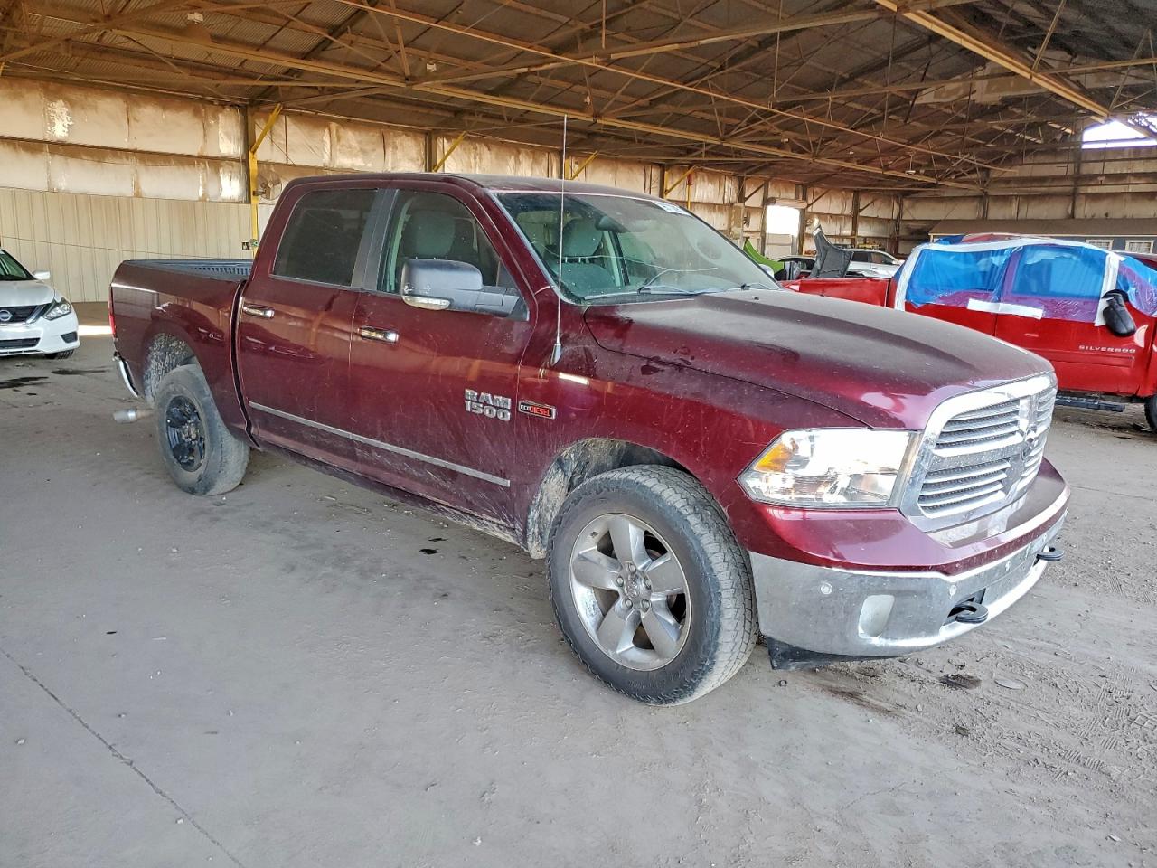 2016 RAM 1500 SLT photo 4