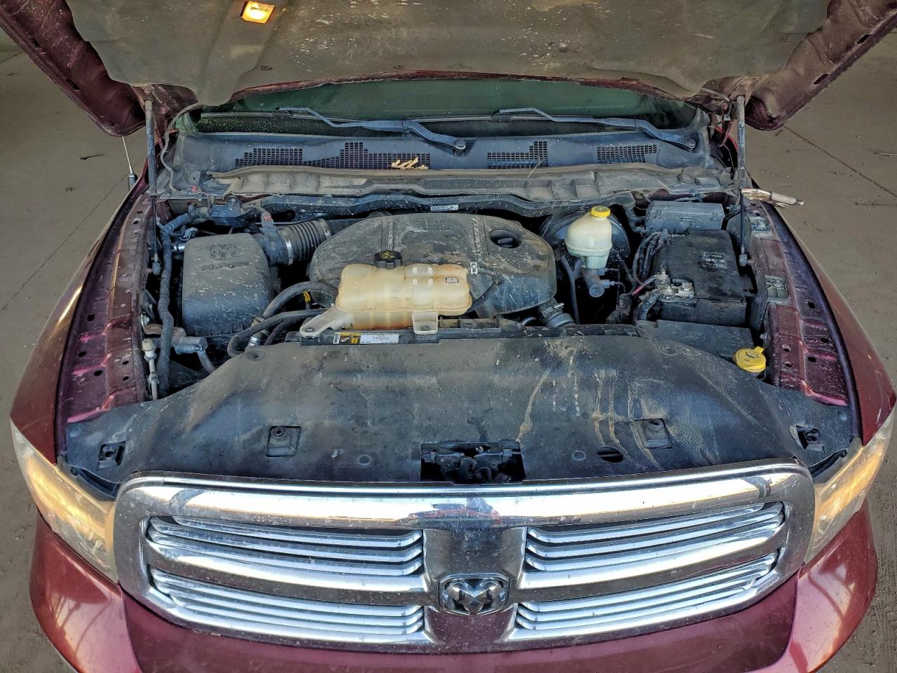 2016 RAM 1500 SLT photo 11