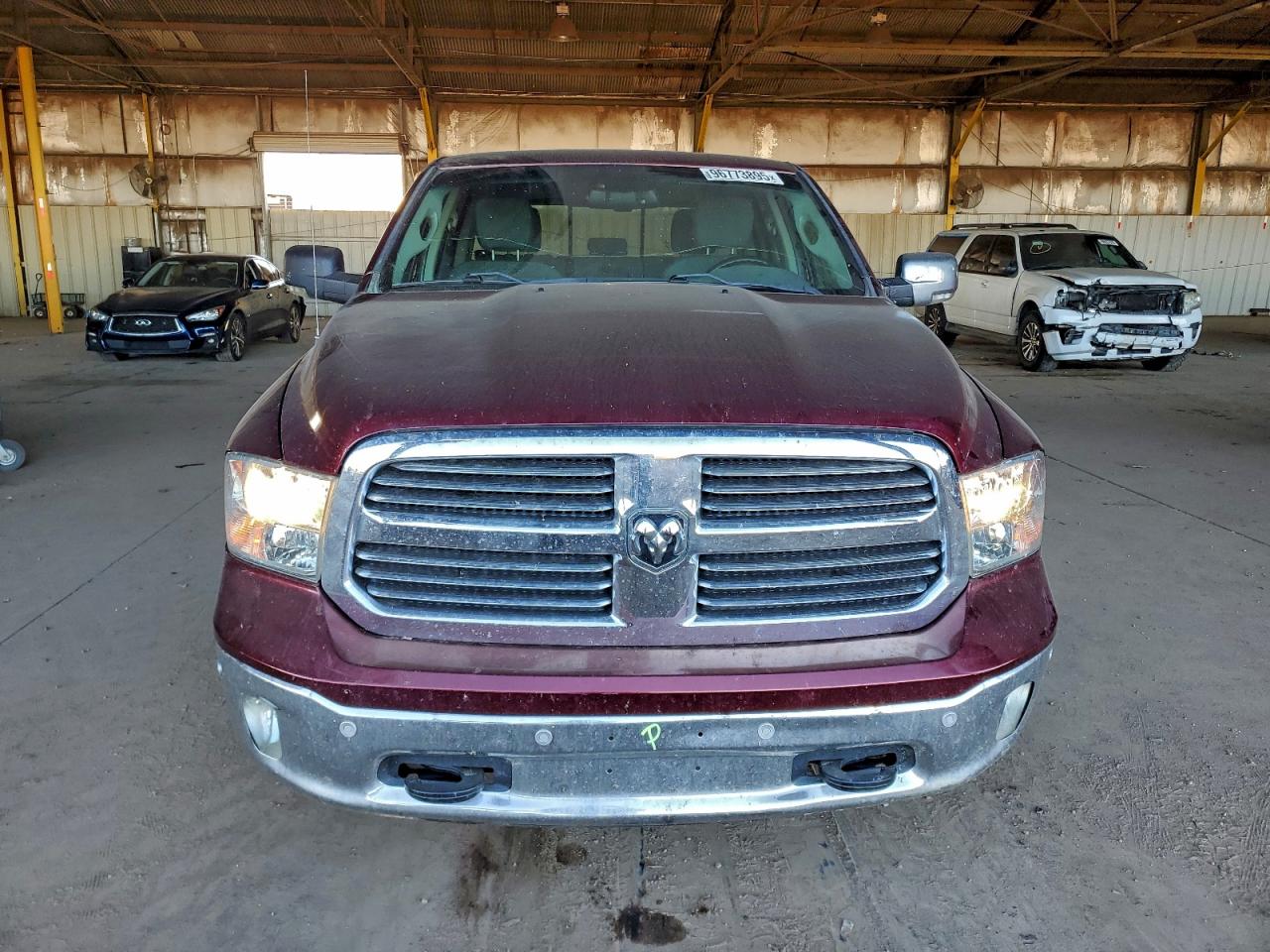 2016 RAM 1500 SLT photo 5