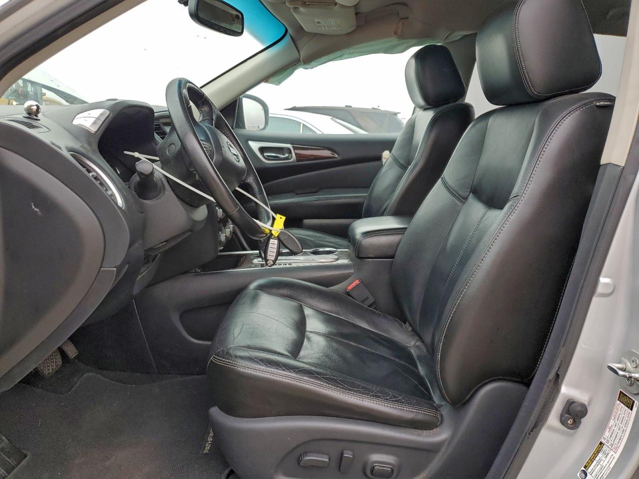 2013 NISSAN PATHFINDER S photo 7