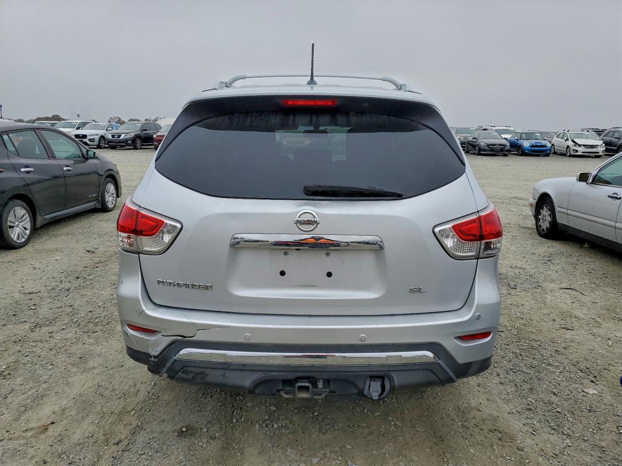 2013 NISSAN PATHFINDER S photo 6