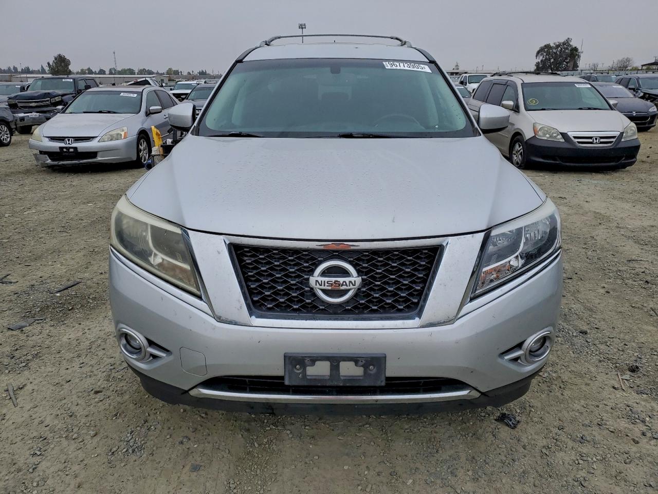 2013 NISSAN PATHFINDER S photo 5
