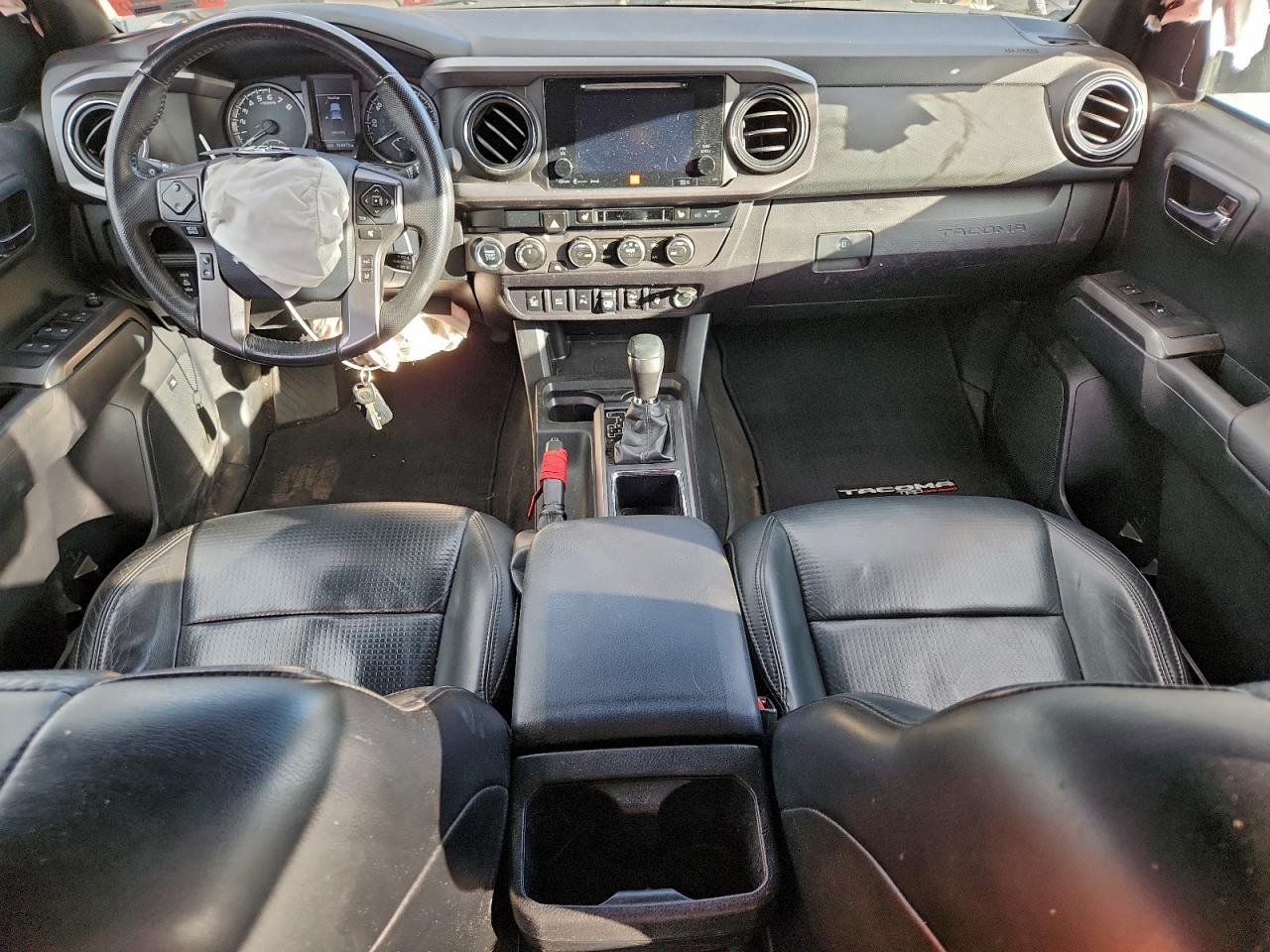 2019 TOYOTA TACOMA DOUBLE CAB photo 8