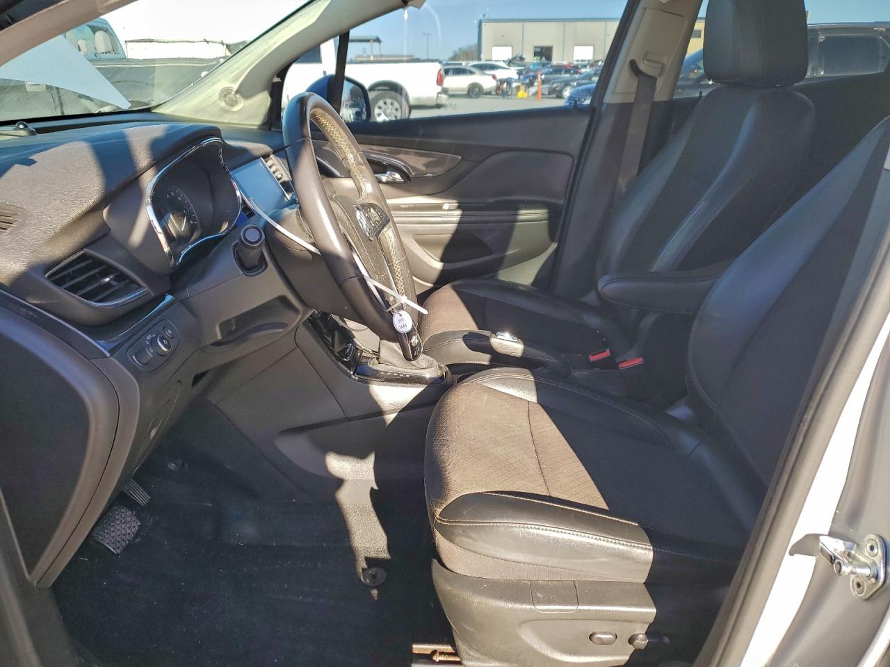 2019 BUICK ENCORE SPORT TOURING photo 7