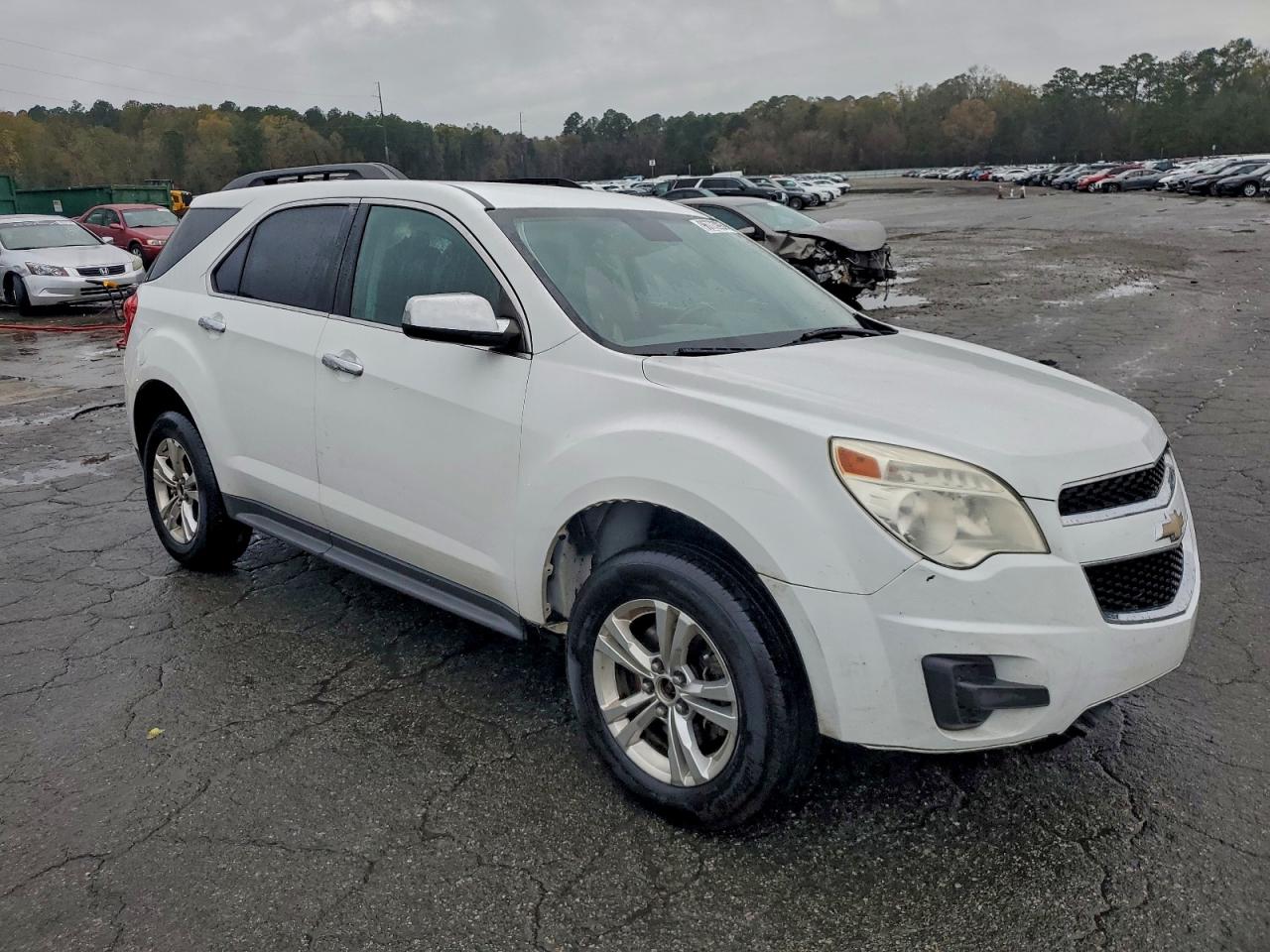 2015 CHEVROLET EQUINOX LT photo 4