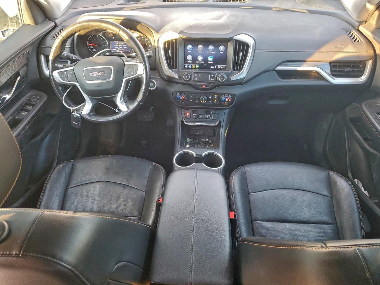 2020 GMC TERRAIN SLT photo 8