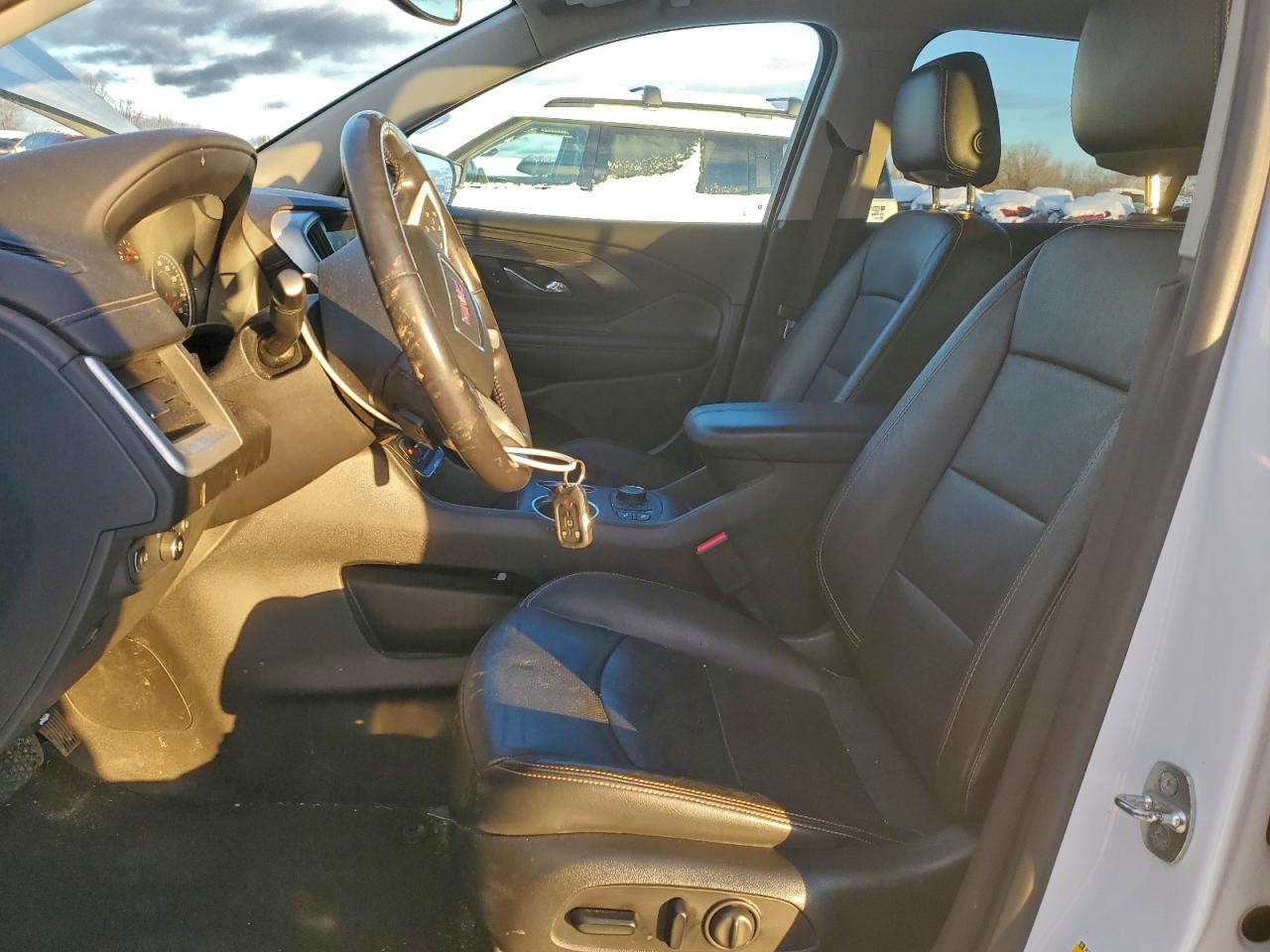 2020 GMC TERRAIN SLT photo 7