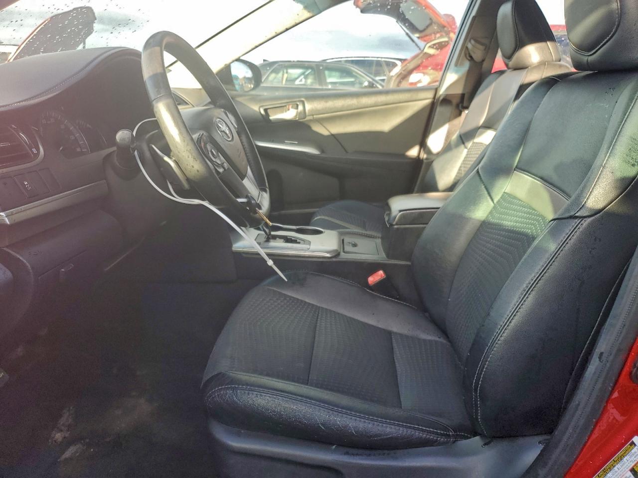 2013 TOYOTA CAMRY L photo 7