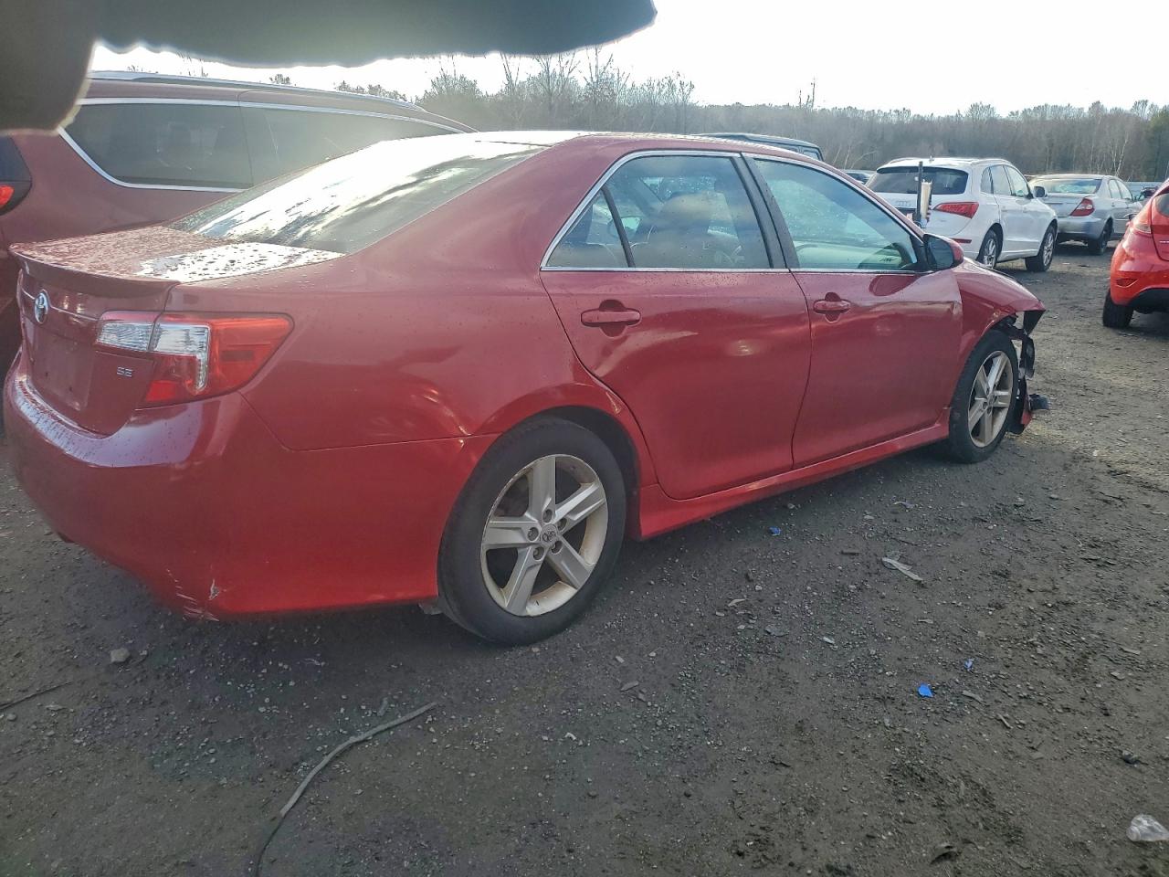 2013 TOYOTA CAMRY L photo 3