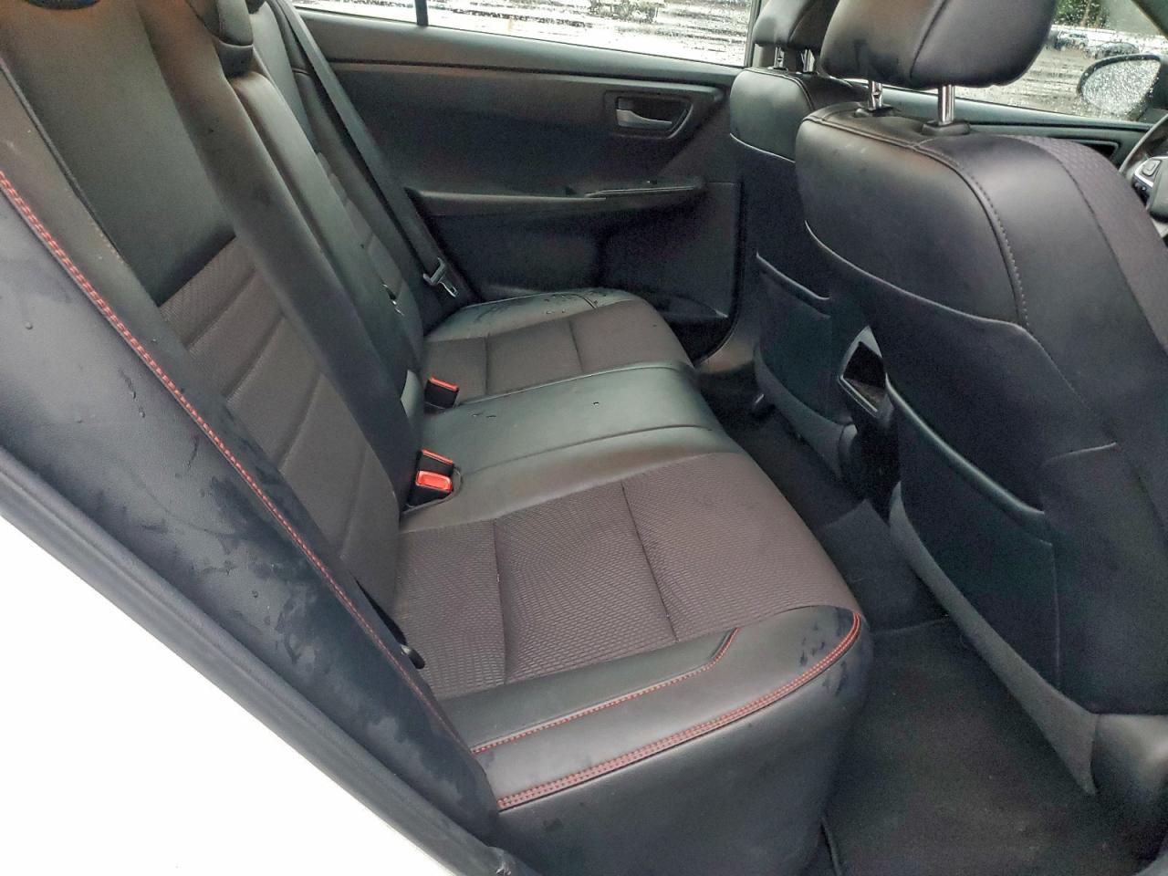 2017 TOYOTA CAMRY LE photo 10