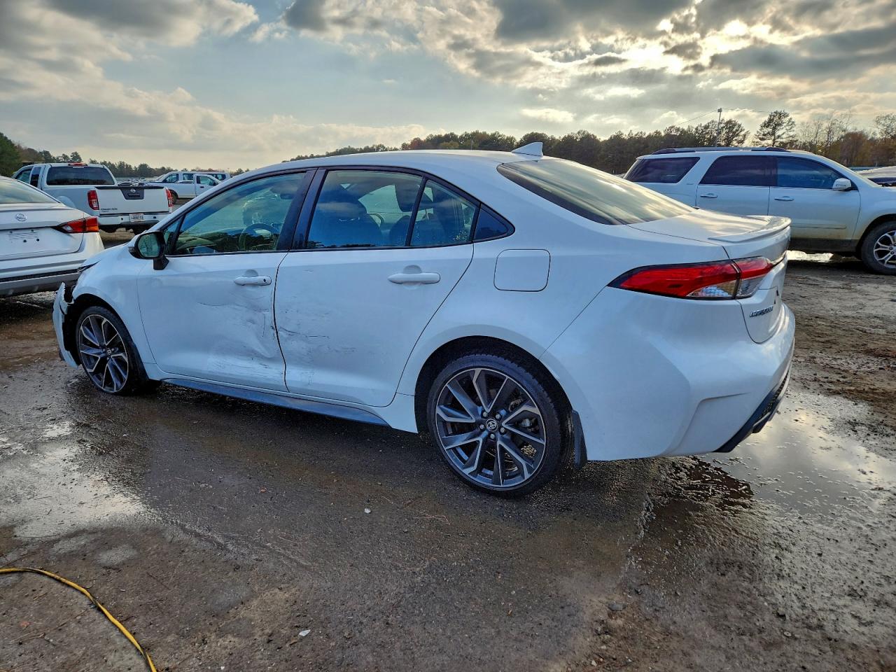 2021 TOYOTA COROLLA SE photo 2