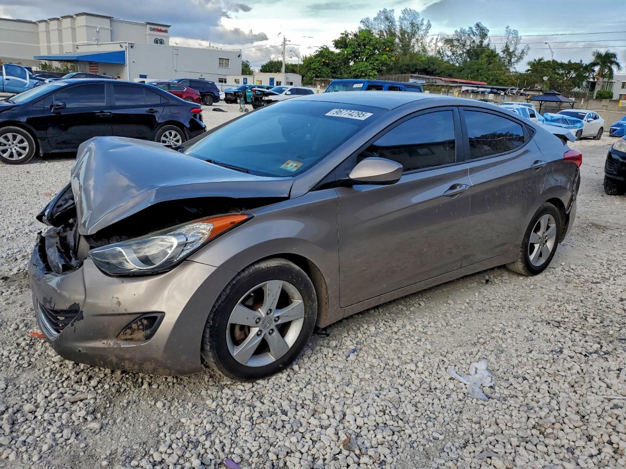 2013 HYUNDAI ELANTRA