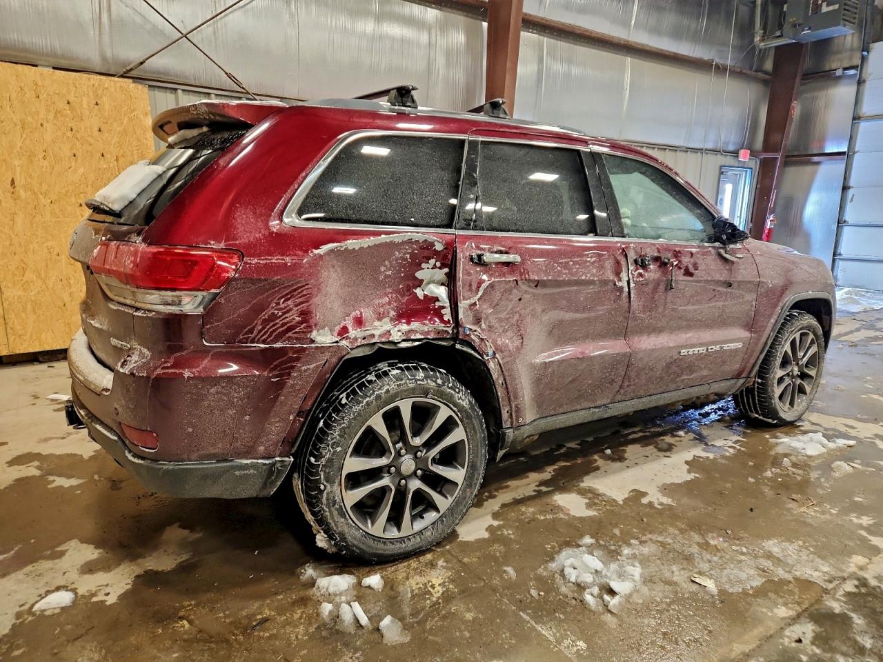 2018 JEEP GRAND CHEROKEE LIMITED photo 3