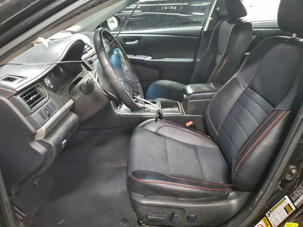 2015 TOYOTA CAMRY LE photo 7