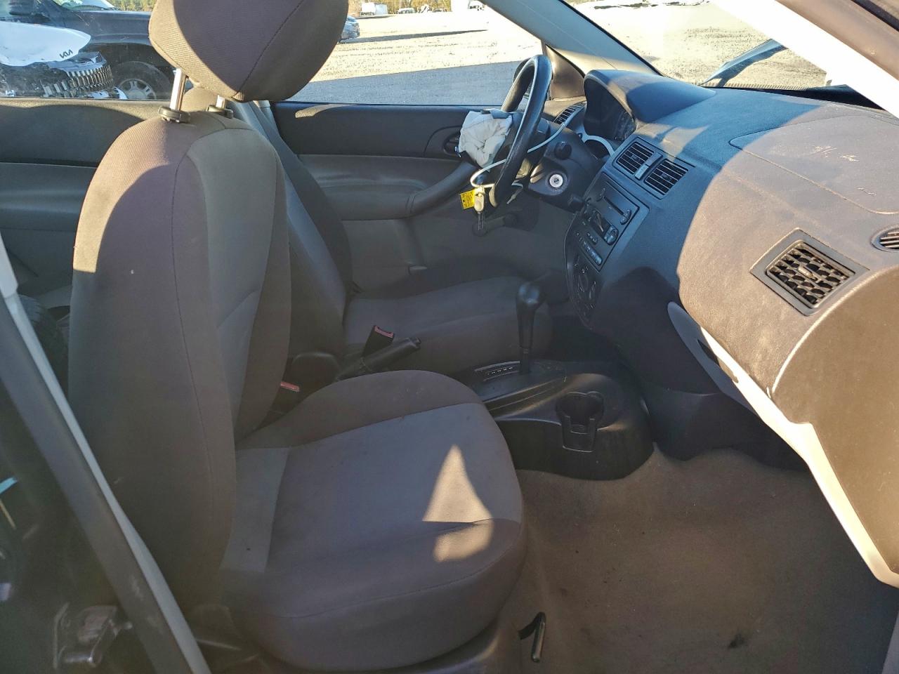 2006 FORD FOCUS ZX4 photo 7