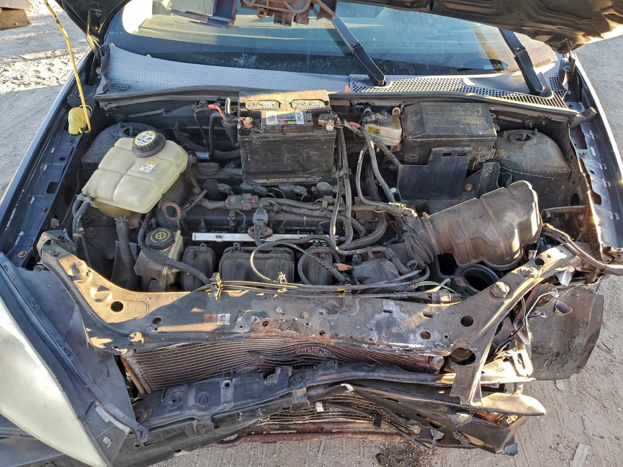 2006 FORD FOCUS ZX4 photo 11