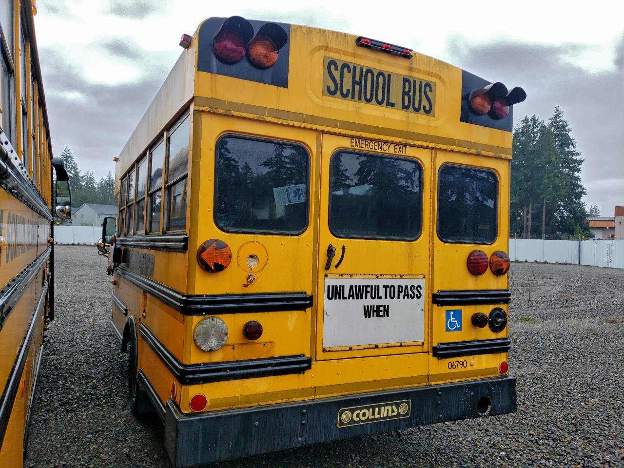 2000 FORD E350 SCHOOL BUS photo 3