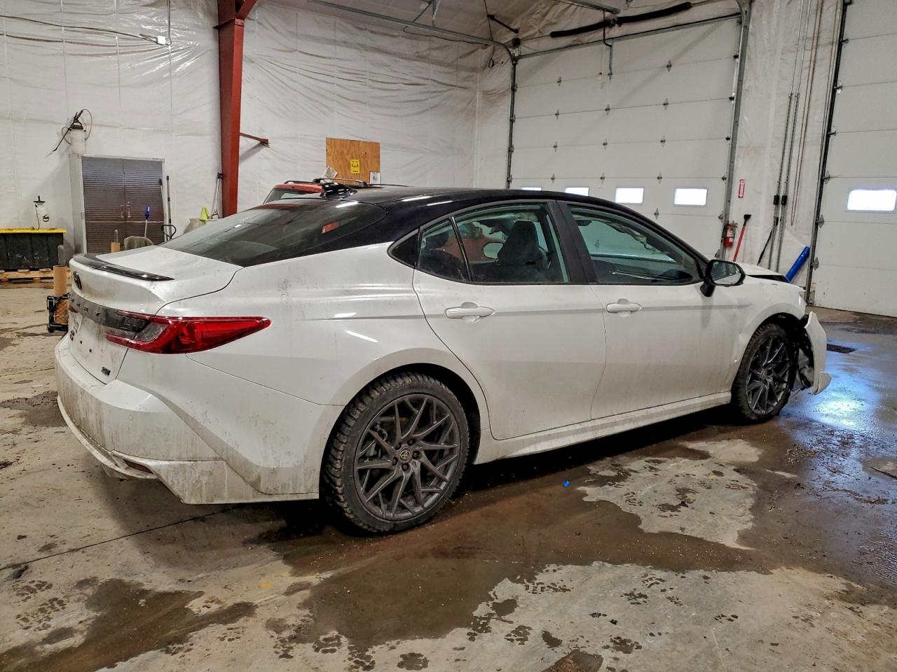 2025 TOYOTA CAMRY XSE photo 3