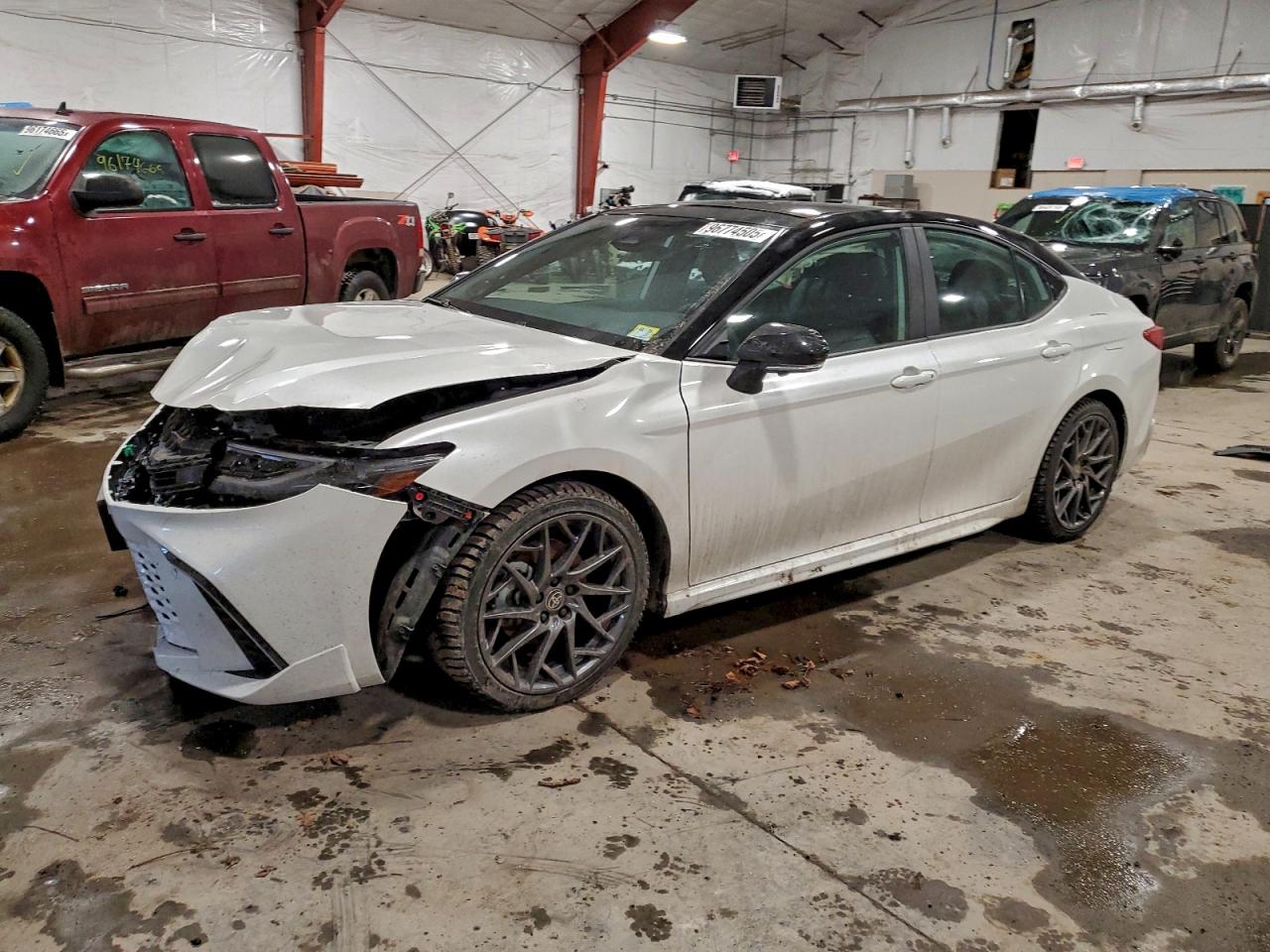 2025 TOYOTA CAMRY