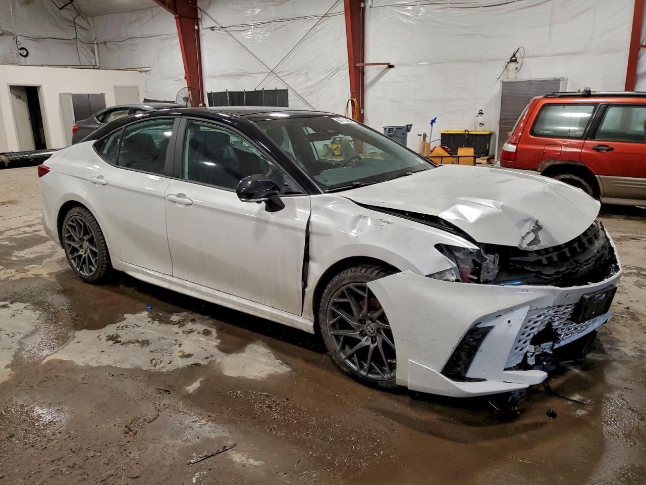 2025 TOYOTA CAMRY XSE photo 4