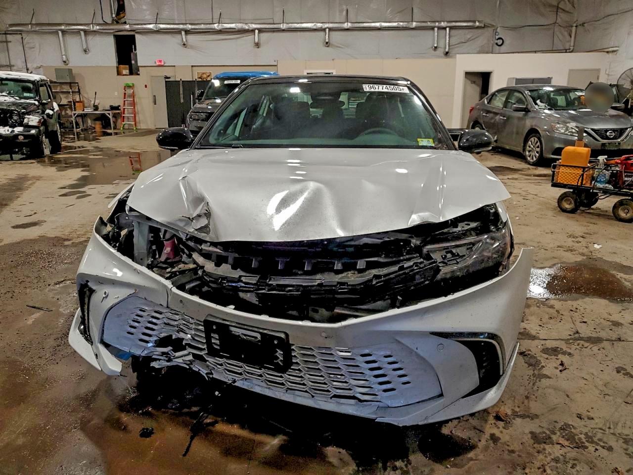 2025 TOYOTA CAMRY XSE photo 5