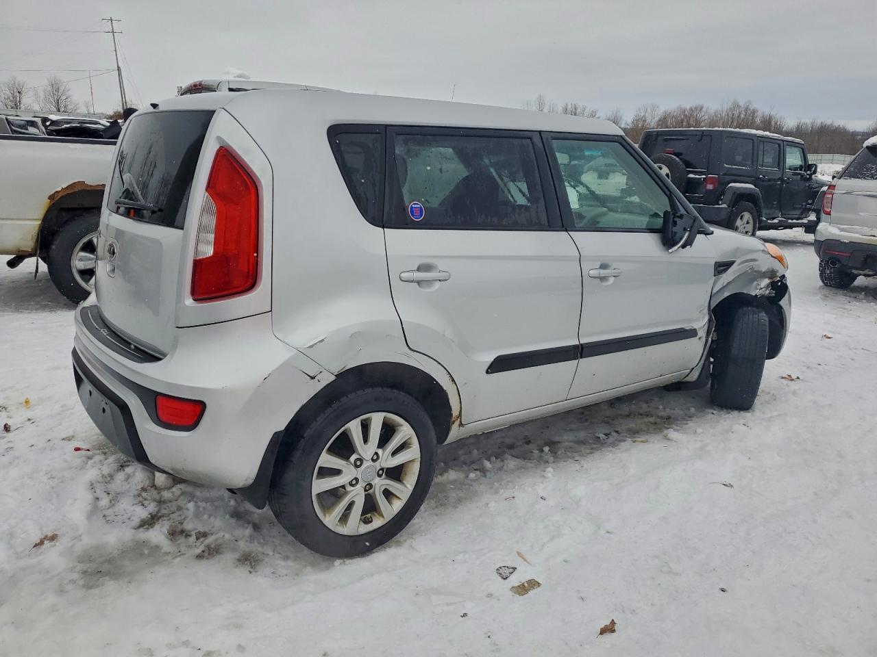 2013 KIA SOUL + photo 3