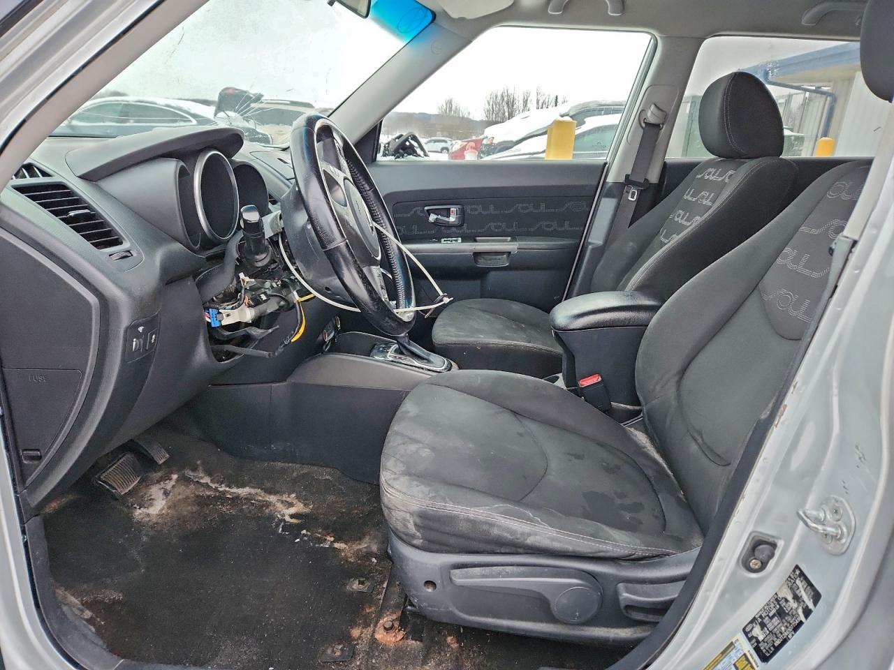 2013 KIA SOUL + photo 7