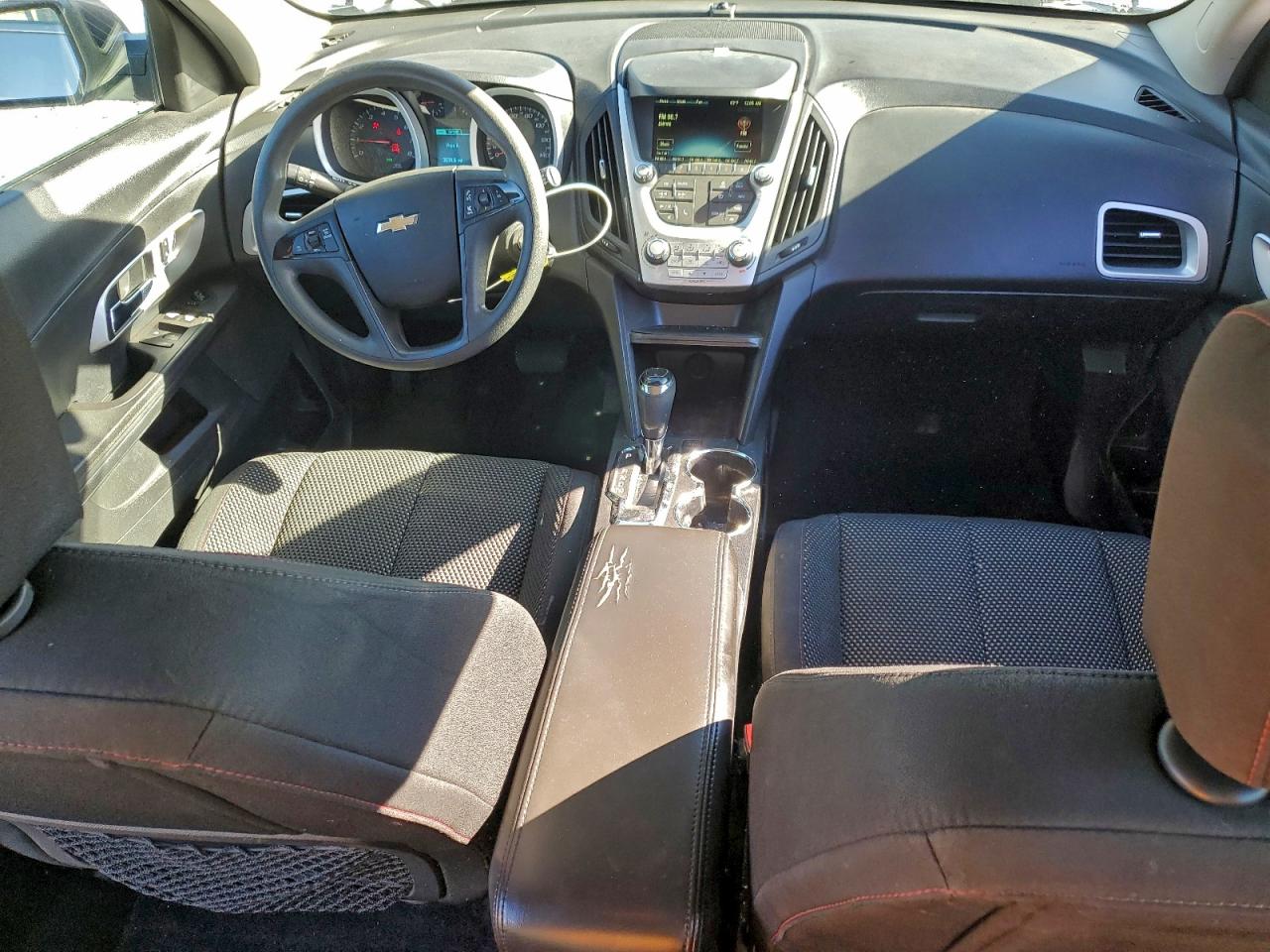 2017 CHEVROLET EQUINOX LS photo 8