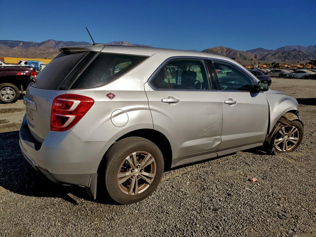 2017 CHEVROLET EQUINOX LS photo 3