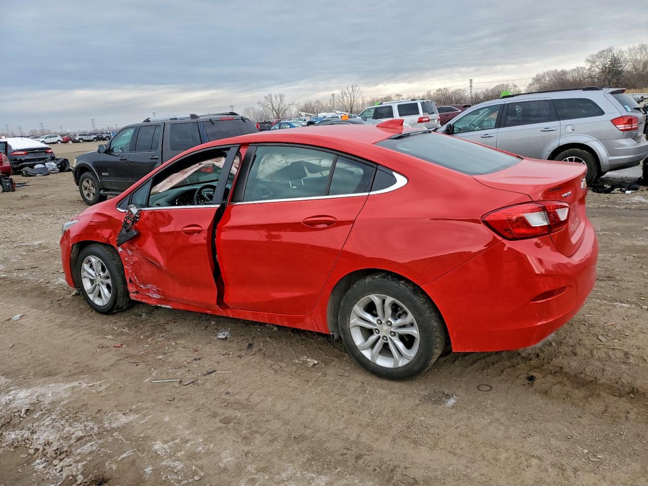 2019 CHEVROLET CRUZE LT photo 2