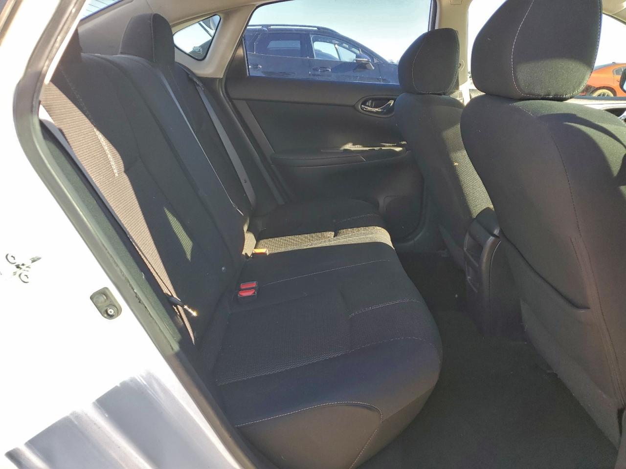 2016 NISSAN SENTRA S photo 10