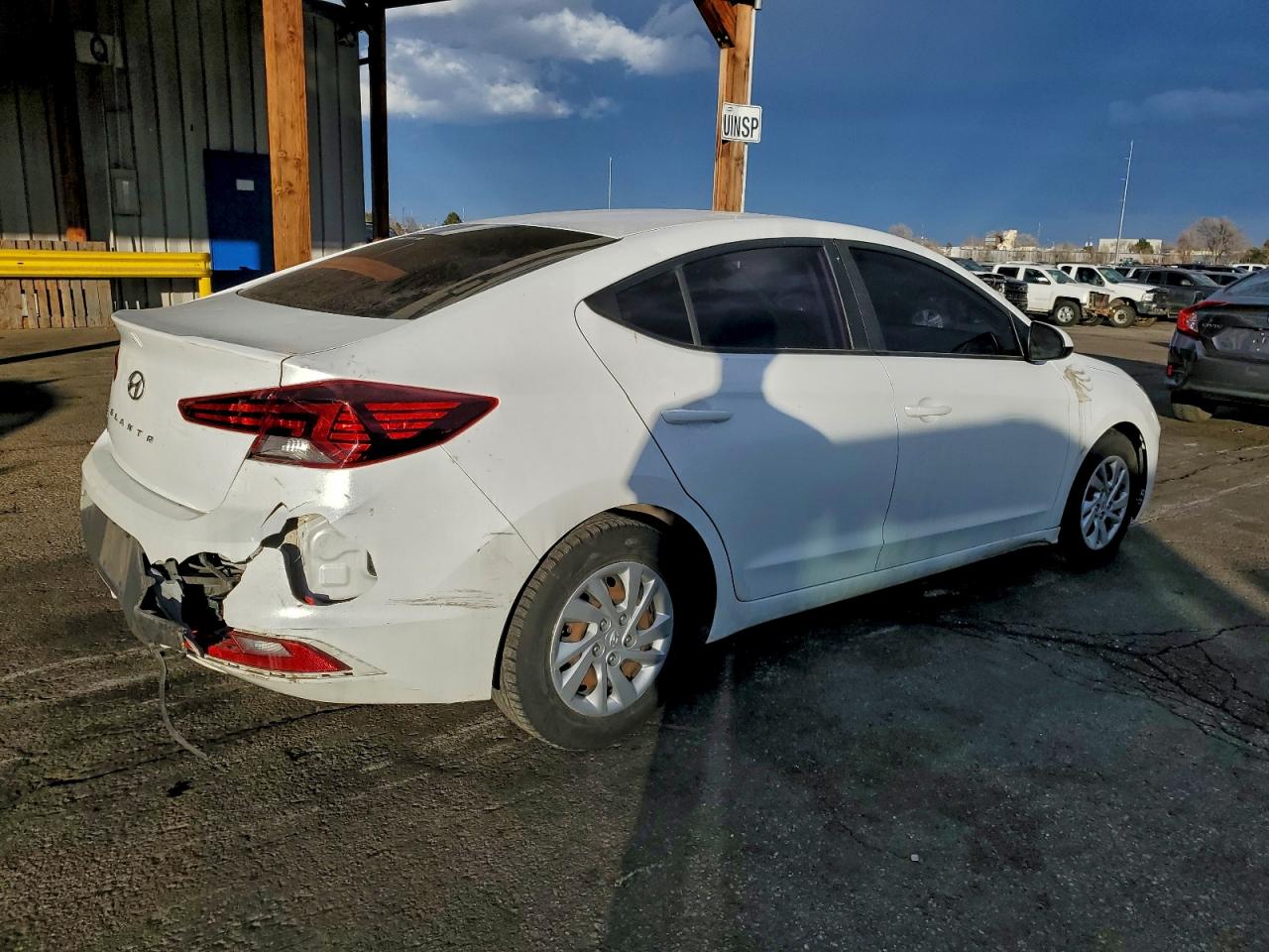 2019 HYUNDAI ELANTRA SE photo 3