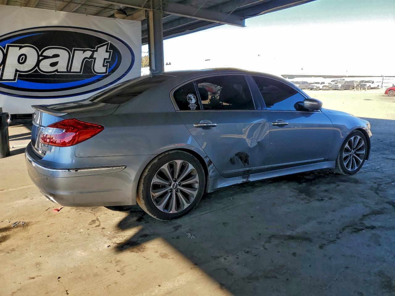 2013 HYUNDAI GENESIS 5.0L photo 3